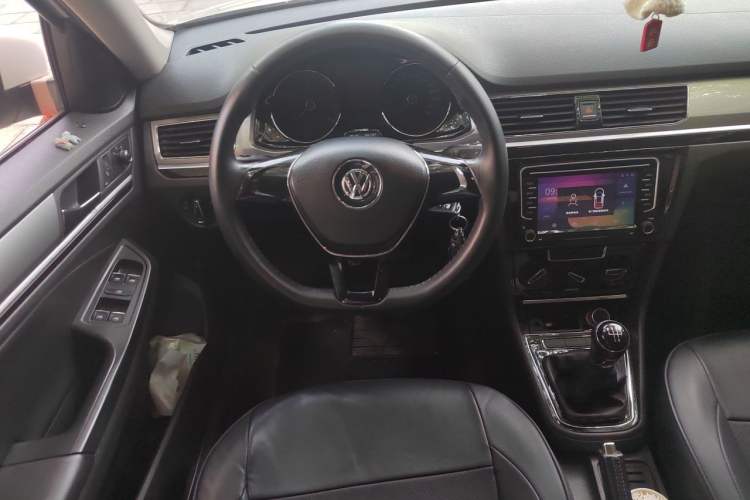 Used Volkswagen Bora 2017 1.6L Manual Comfort Model Steering Wheel