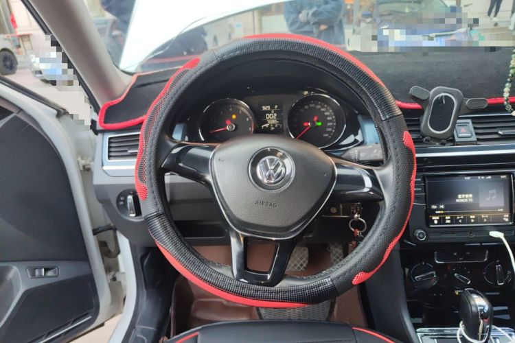 Used Volkswagen Bora 2017 1.6L Automatic Two-Millionth-Vehicle Commemorative Edition Steering Wheel