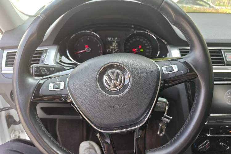 Used Volkswagen Bora 2017 1.6L Automatic Comfort Model Steering Wheel