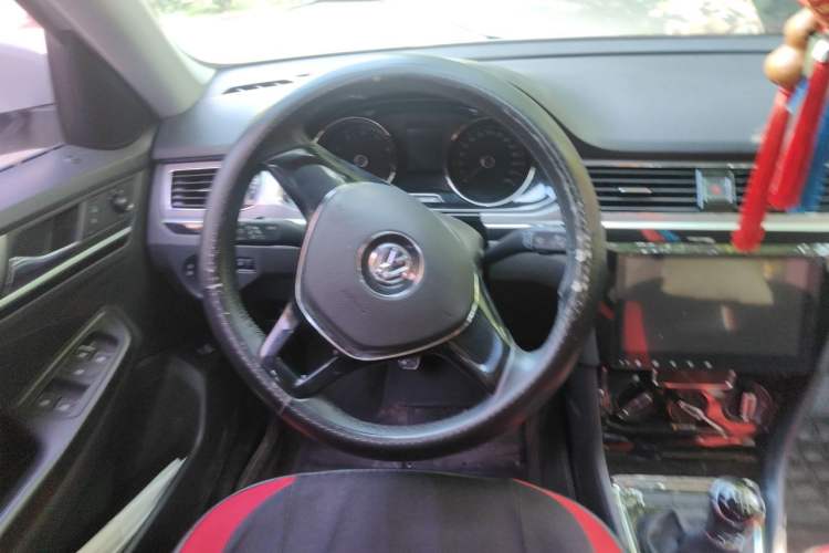 Used Volkswagen Bora 2017 1.6L Manual Comfort Model Steering Wheel