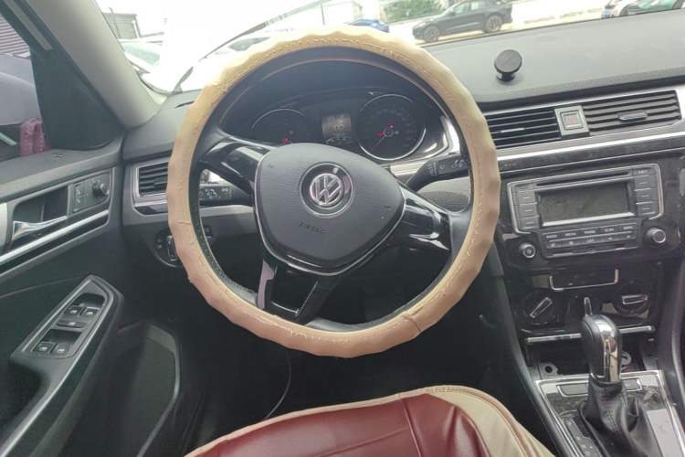 Used Volkswagen Bora 2017 1.6L Automatic Comfort Model Steering Wheel