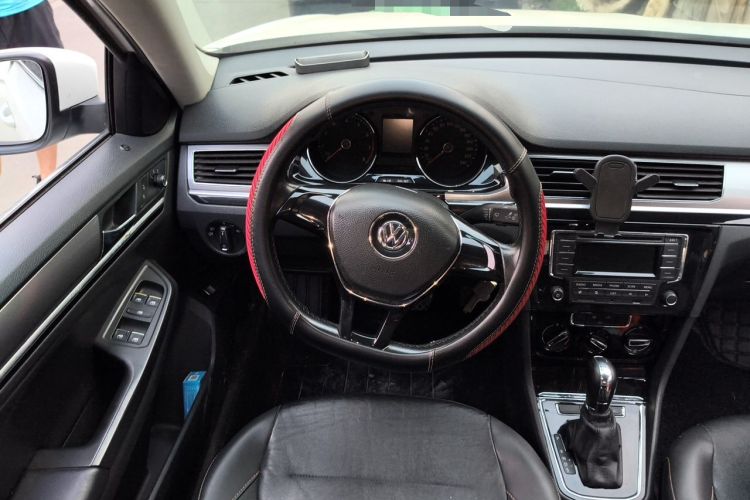 Used Volkswagen Bora 2017 1.6L Automatic Comfort Model Steering Wheel