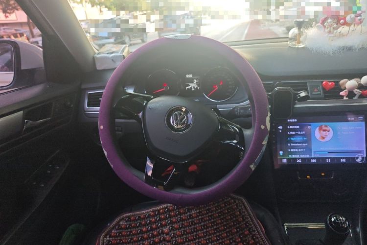Used Volkswagen Bora 2017 1.6L Manual Fashion Model Steering Wheel