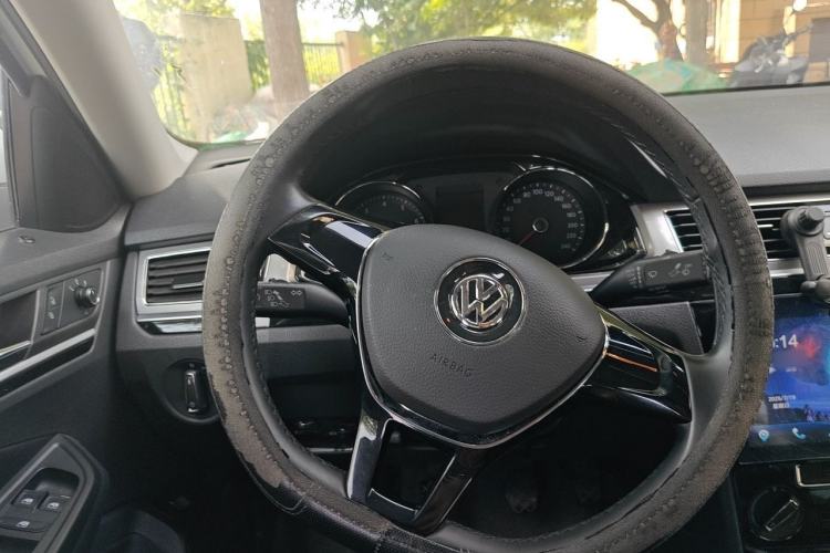 Used Volkswagen Bora 2017 1.6L Manual Comfort Model Steering Wheel