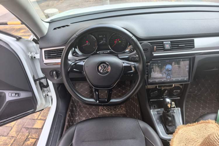 Used Volkswagen Bora 2017 1.6L Automatic Comfort Model Steering Wheel