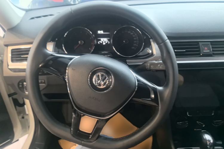 Used Volkswagen Bora 2017 1.6L Automatic Comfort Model Steering Wheel