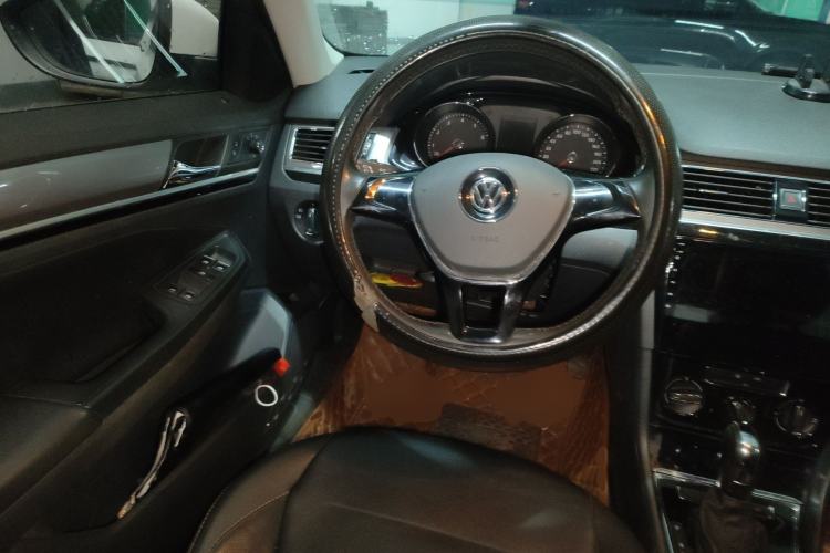 Used Volkswagen Bora 2017 1.6L Automatic Comfort Model Steering Wheel