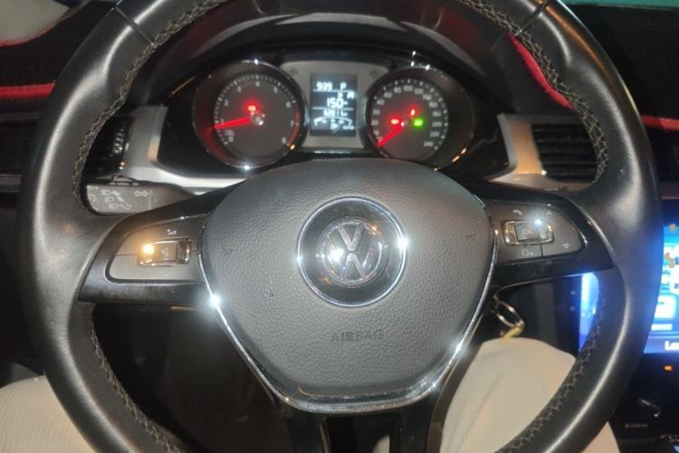 Used Volkswagen Bora 2017 230TSI DSG Comfort Version Steering Wheel