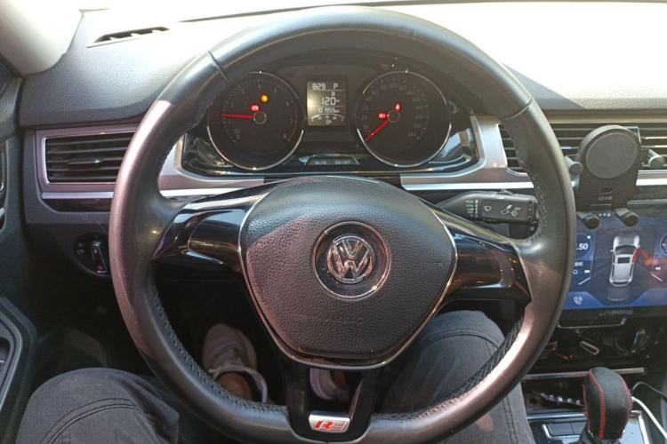 Used Volkswagen Bora 2017 1.6L Automatic Comfort Model Steering Wheel
