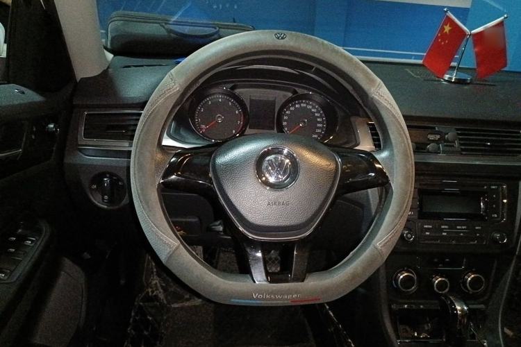 Used Volkswagen Bora 2017 1.6L Automatic Fashion Model Steering Wheel