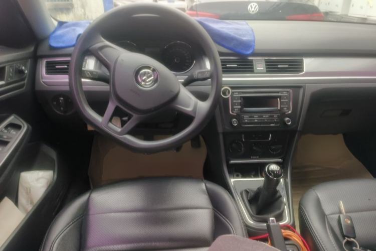 Used Volkswagen Bora 2017 1.6L Manual Fashion Model Steering Wheel