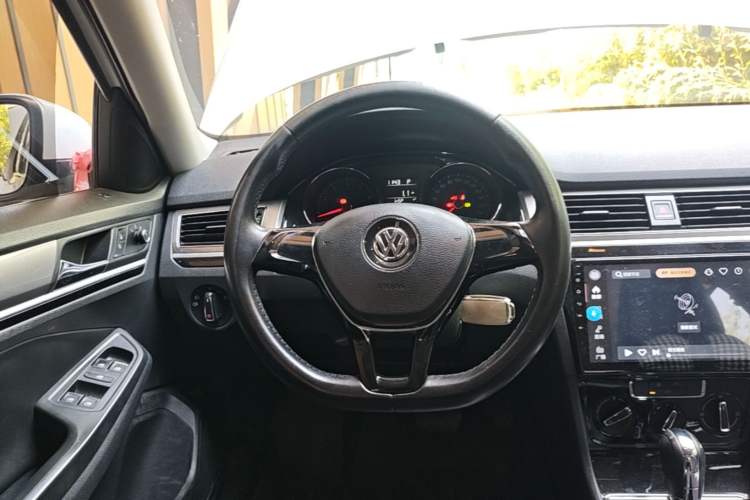Used Volkswagen Bora 2017 1.6L Automatic Comfort Model Steering Wheel