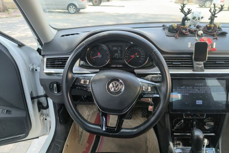 Used Volkswagen Bora 2017 1.6L Automatic Comfort Model Steering Wheel