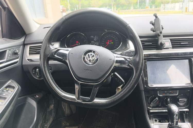 Used Volkswagen Bora 2017 1.6L Automatic Comfort Model Steering Wheel