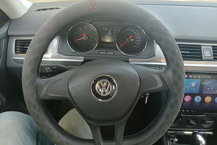 Used Volkswagen Bora 2017 1.6L Automatic Fashion Model Steering Wheel
