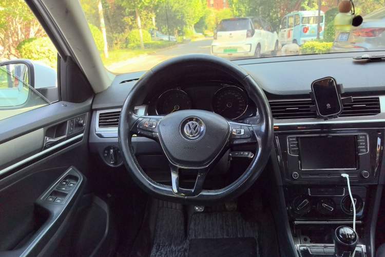 Used Volkswagen Bora 2017 1.6L Manual Comfort Model Steering Wheel