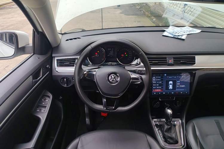 Used Volkswagen Bora 2017 1.6L Automatic Comfort Model Steering Wheel