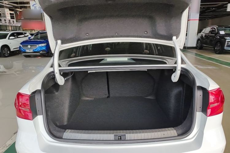 Used Volkswagen Bora 2017 1.6L Automatic Comfort Model Trunk