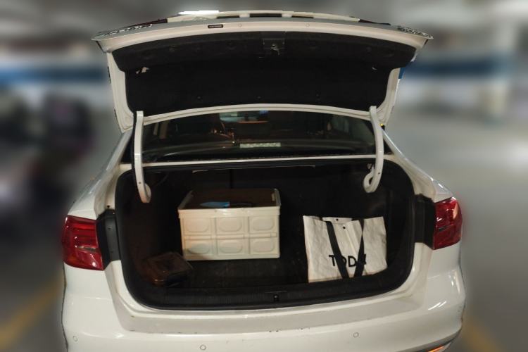 Used Volkswagen Bora 2017 230TSI Automatic – Two-Millionth Vehicle Commemorative Edition Trunk