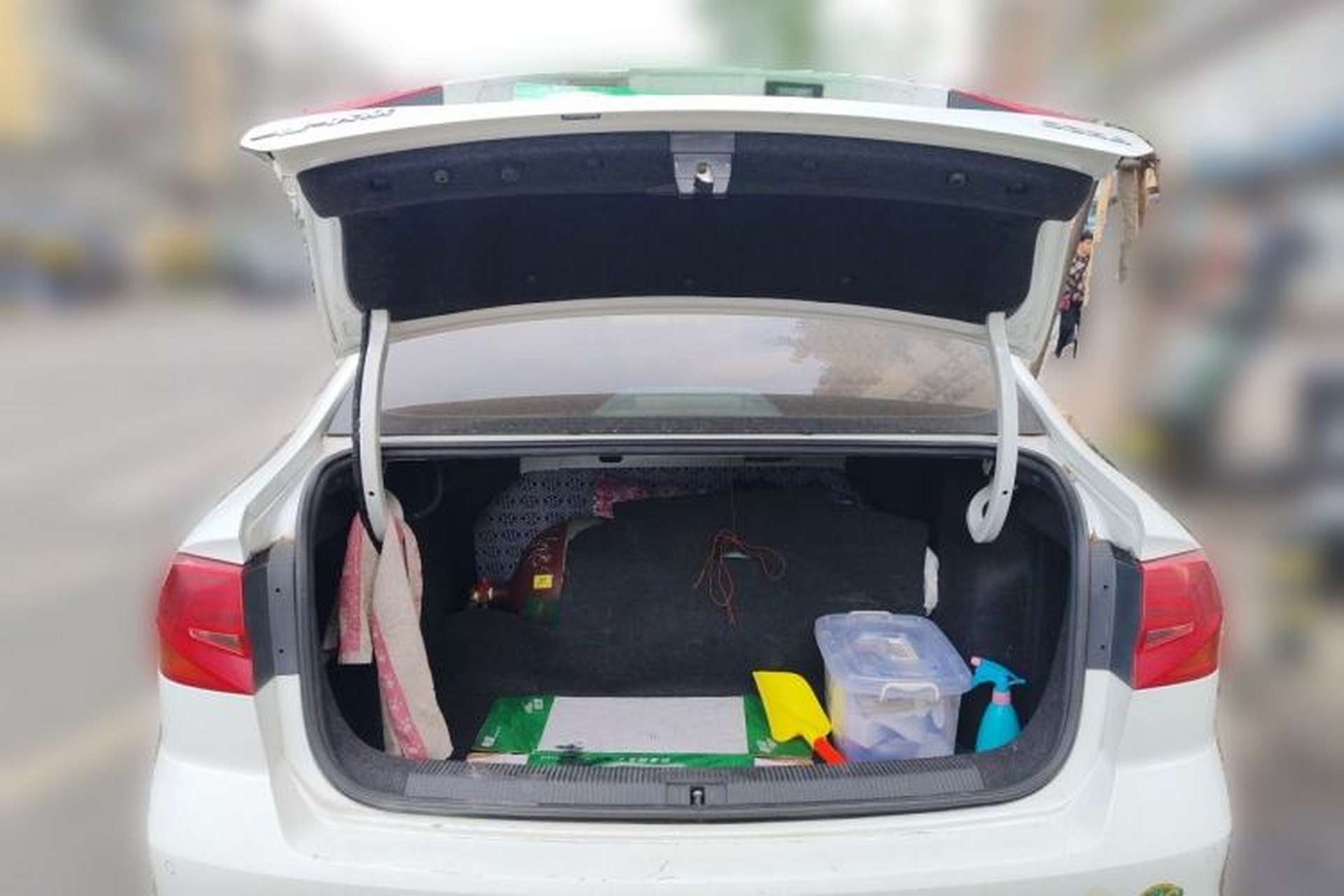 Used Volkswagen Bora 2017 1.6L Manual Fashion Model Trunk