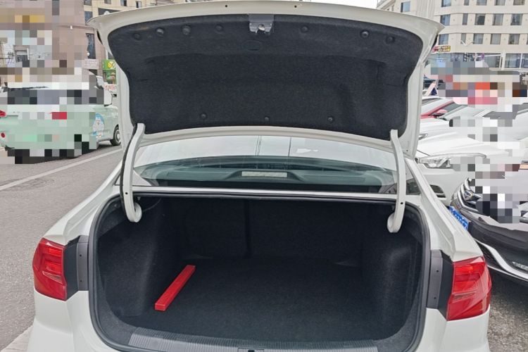Used Volkswagen Bora 2017 1.6L Manual Comfort Model Trunk