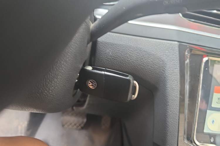 Used Volkswagen Bora 2017 1.6L Automatic Fashion Model Vehicle Key