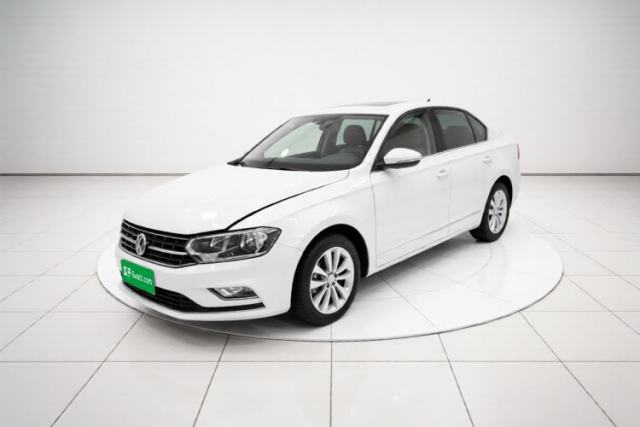 Volkswagen Bora 2017 1.6L Automatic Comfort Model مستعملة