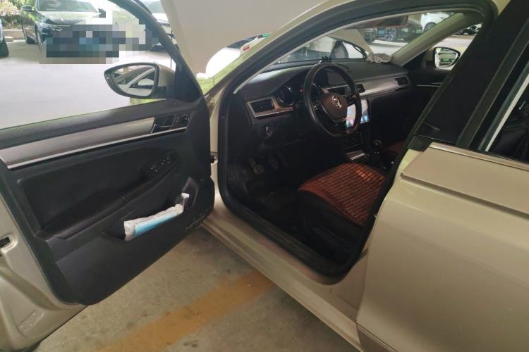 Used Volkswagen Bora 2017 1.6L Manual Comfort Model Driver Seat