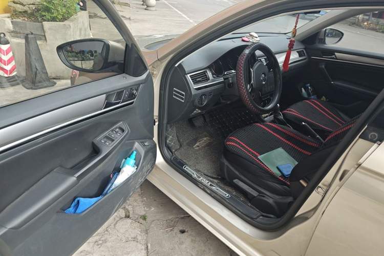 Used Volkswagen Bora 2017 1.6L Automatic Comfort Model Driver Seat