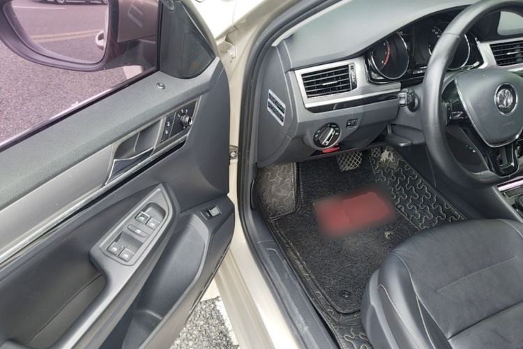 Used Volkswagen Bora 2017 1.6L Automatic Comfort Model Driver Seat