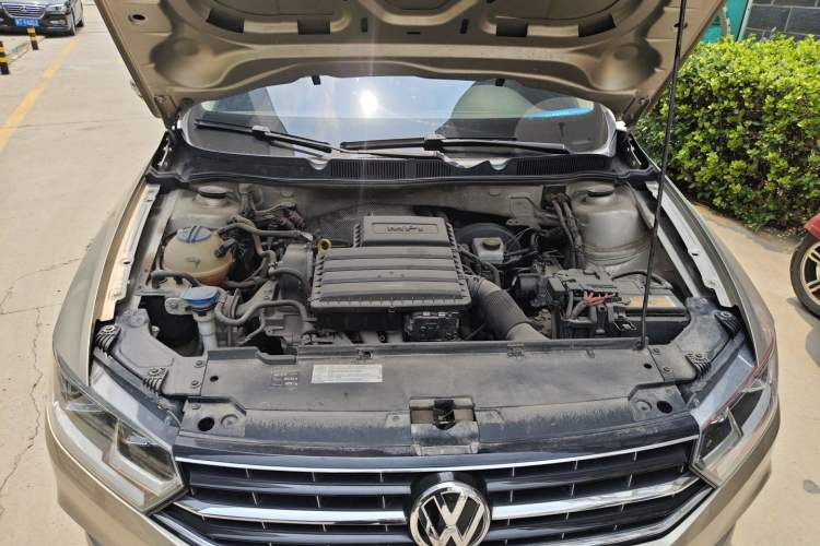 Used Volkswagen Bora 2017 1.6L Manual Comfort Model Engine Bay