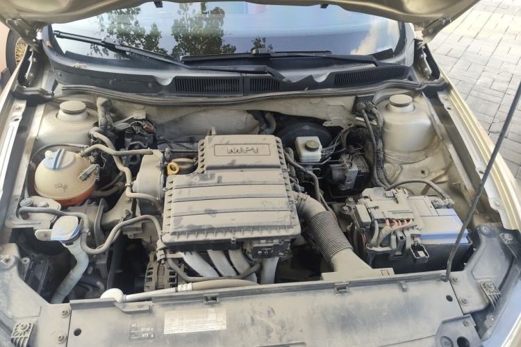 Used Volkswagen Bora 2017 1.6L Manual Fashion Model Engine Bay