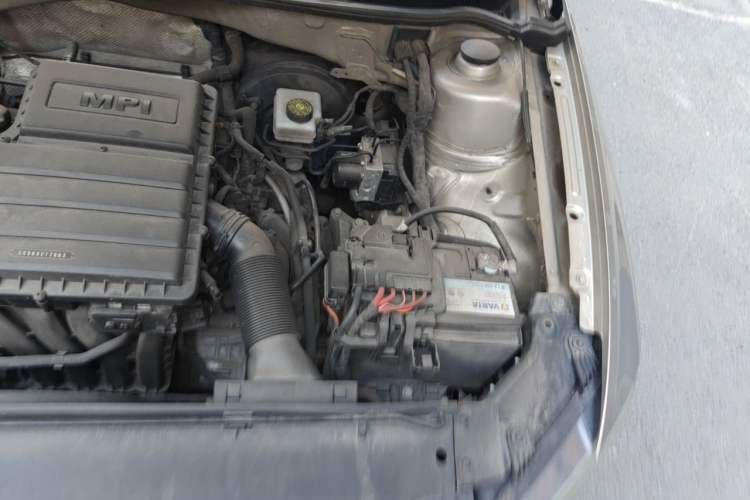 Used Volkswagen Bora 2017 1.6L Automatic Comfort Model Engine Bay Left