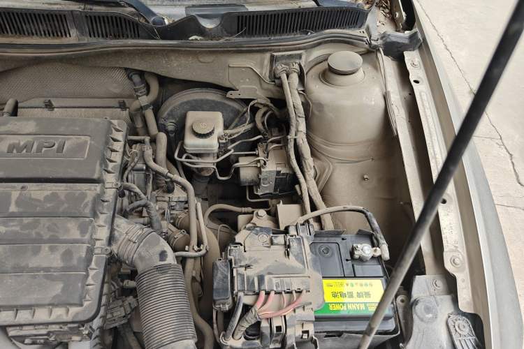 Used Volkswagen Bora 2017 1.6L Manual Comfort Model Engine Bay Left