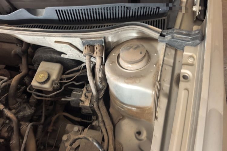 Used Volkswagen Bora 2017 1.6L Manual Comfort Model Engine Bay Left