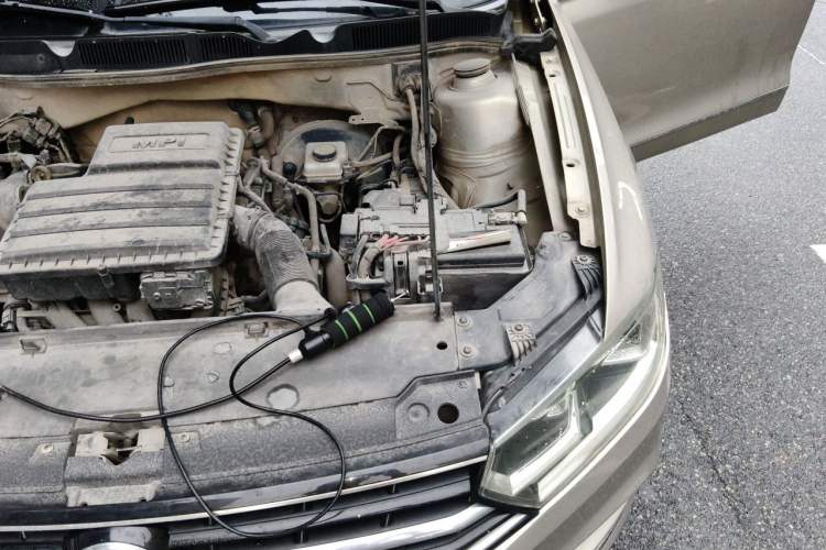 Used Volkswagen Bora 2017 1.6L Manual Comfort Model Engine Bay Left