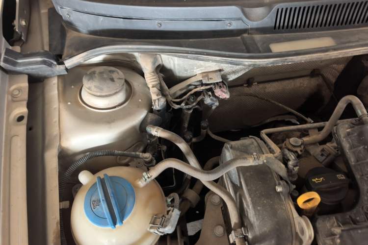 Used Volkswagen Bora 2017 1.6L Manual Comfort Model Engine Bay Right