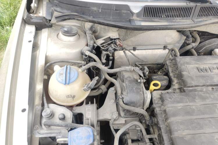 Used Volkswagen Bora 2017 1.6L Automatic Fashion Model Engine Bay Right