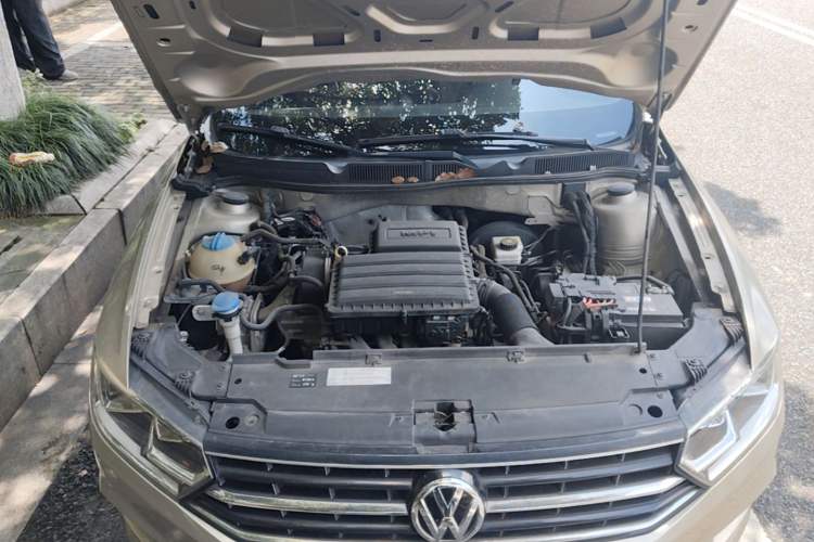 Used Volkswagen Bora 2017 1.6L Automatic Comfort Model Engine Bay