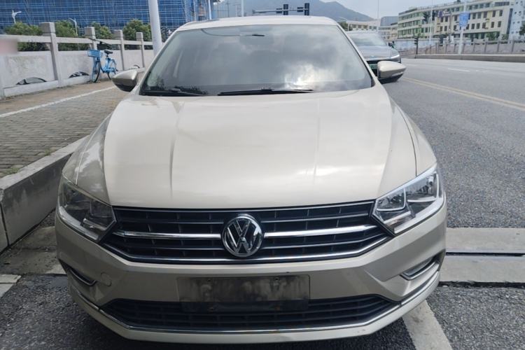 Used Volkswagen Bora 2017 1.6L Automatic Comfort Model Front