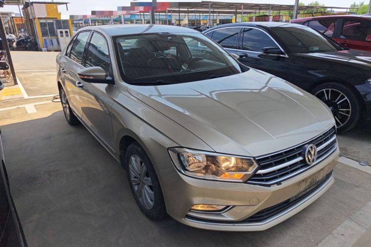 Used Volkswagen Bora 2017 1.6L Automatic Comfort Model Front Right 45 Deg