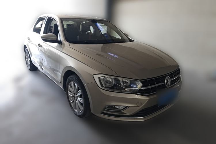 Used Volkswagen Bora 2017 1.6L Manual Comfort Model Front Right 45 Deg