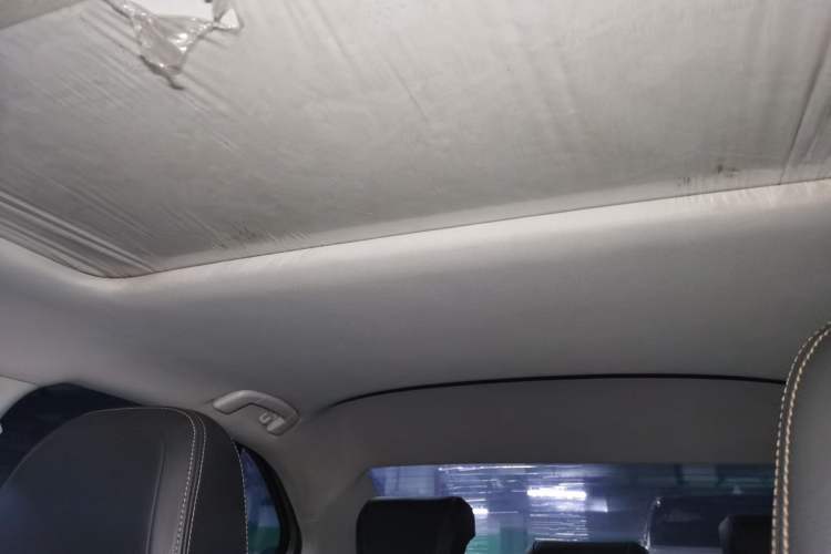 Used Volkswagen Bora 2017 1.6L Automatic Comfort Model Headliner
