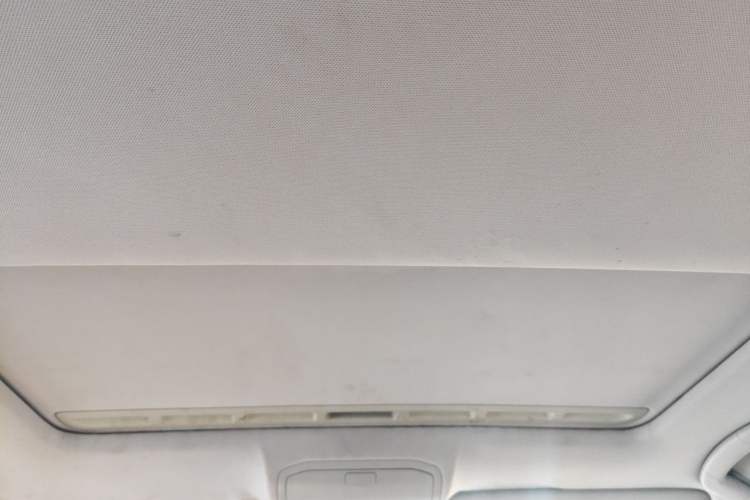 Used Volkswagen Bora 2017 1.6L Manual Comfort Model Headliner