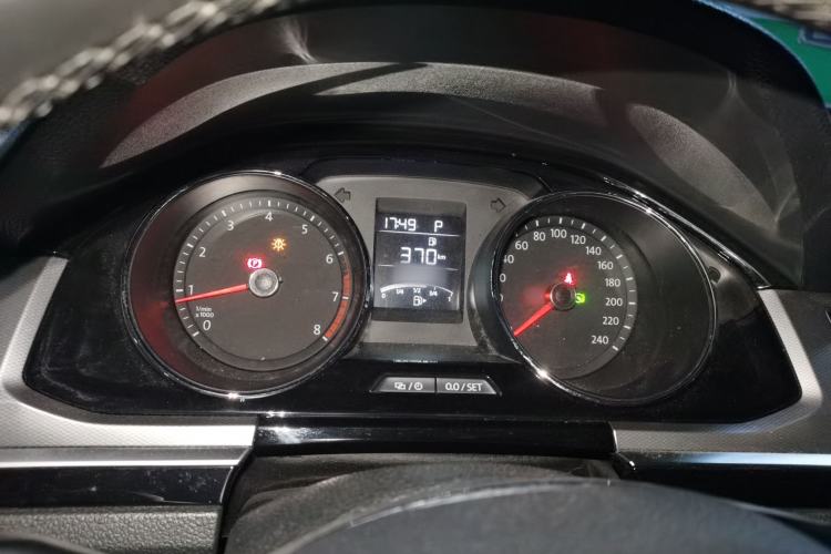 Used Volkswagen Bora 2017 1.6L Automatic Comfort Model Instrument Cluster