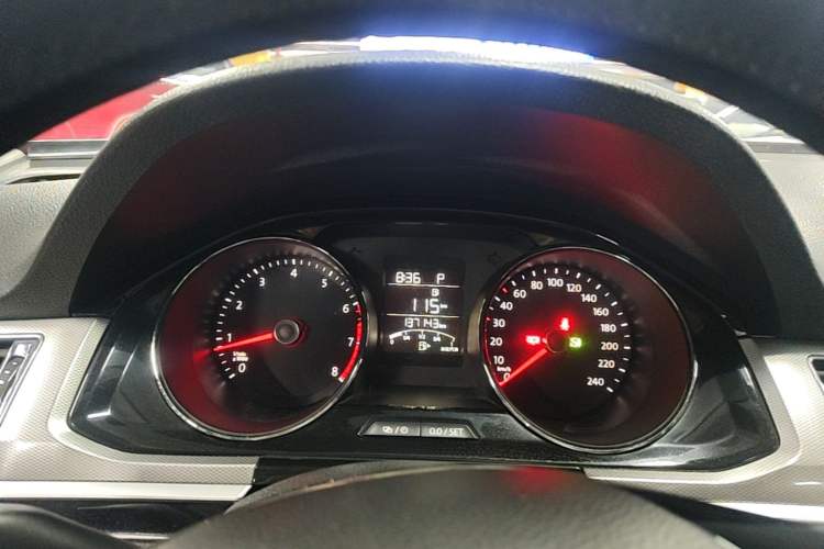Used Volkswagen Bora 2017 1.6L Automatic Comfort Model Instrument Cluster