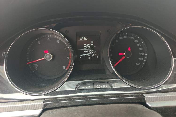 Used Volkswagen Bora 2017 1.6L Manual Comfort Model Instrument Cluster