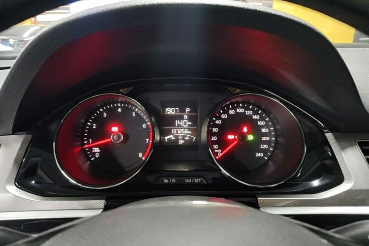 Used Volkswagen Bora 2017 1.6L Automatic Comfort Model Instrument Cluster