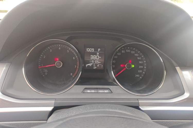 Used Volkswagen Bora 2017 1.6L Automatic Fashion Model Instrument Cluster