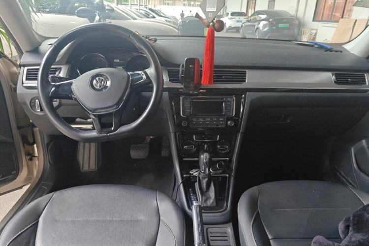 Used Volkswagen Bora 2017 1.6L Automatic Comfort Model Interior 2